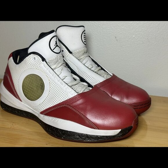 Size 9 - Nike Air Jordan Welcome Home Dwayne Wade Red 387358-101 - Picture 2 of 11